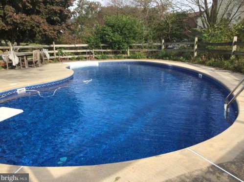 112 Quail Ln, Kennett Sq PA  19348-2652 exterior