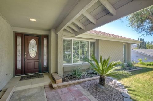 30065 Villa Alturas Dr, Temecula CA  92592-2105 exterior