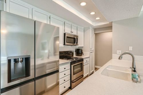 6732 Greenleaf Dr, Citrus Heights CA  95621-6353 exterior