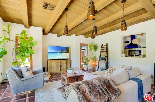 72204 Rancho Rd, Rancho Mirage, CA 92270-4947