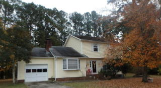 105 Radcliffe Cir, Jacksonville, NC 28546-7520