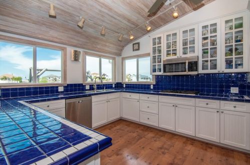 3325 Gulf Winds Cir, Brooksville FL  34607-3027 exterior