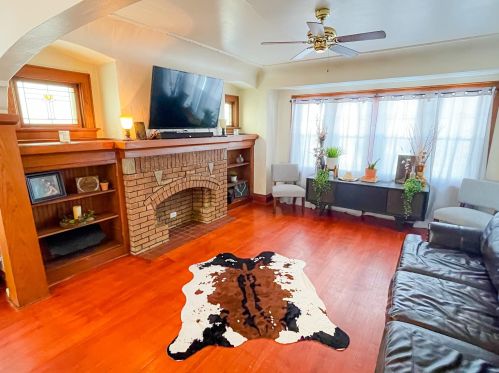 2830 55, Milwaukee WI 53219-3356 exterior