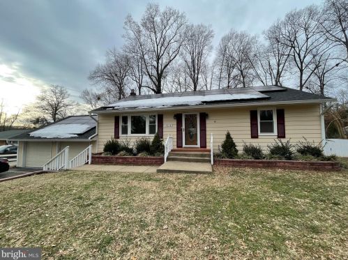 19218 Cardinal Heights Rd, Triangle, VA 22172-2405