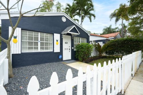 3608 Spruce Ave, West Palm Beach, FL 33407-4860