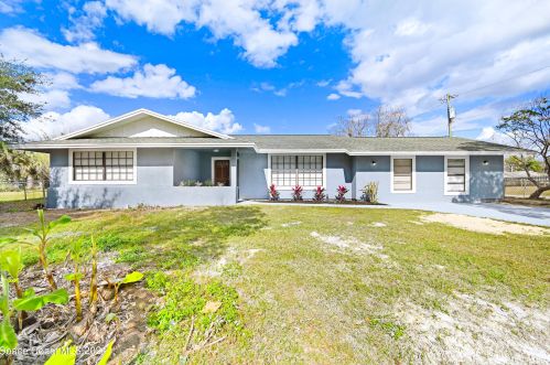 1890 Tropic St, Titusville, FL 32796-3877