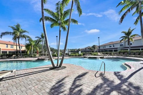 7887 Bristol Cir, Naples FL  34120 exterior