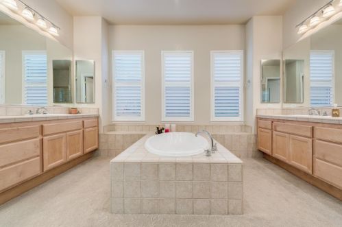 1717 Terracina Dr, Folsom CA  95762-5409 exterior