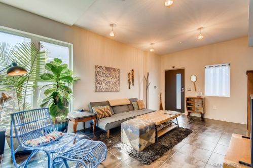 991 Sigsbee St, San Diego, CA 92113-1015