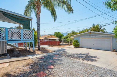 32389 Valley View Ave, Lake Elsinore CA  92530-0518 exterior