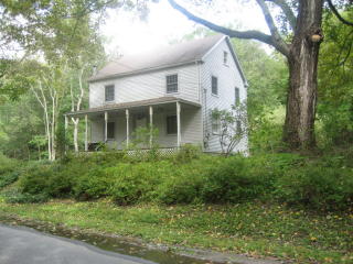 344 St, Roxbury CT  06783-2037 exterior