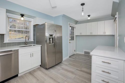 179 Benic Pl, Hawthorne NY  10532-1033 exterior