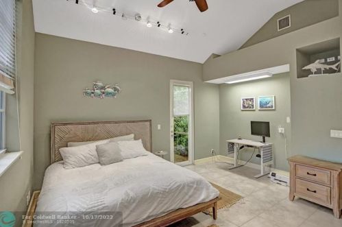 9175 150th Ct, Jupiter FL  33478-6933 exterior