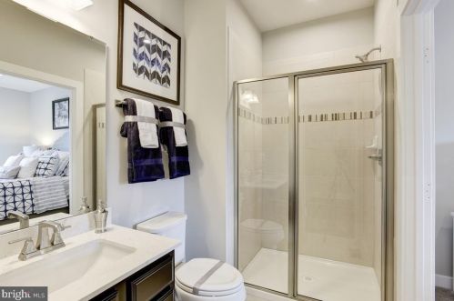 48 Winifred Dr, Hanover PA  17331-9714 exterior