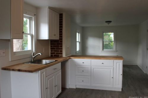 377 Broad St, Bristol CT  06010-6665 exterior