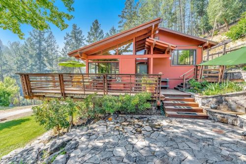 625 Tzabaco Creek Rd, Geyserville, CA 95441-9562