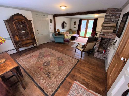 73 Main St, Hopkinton NH  03229-3003 exterior