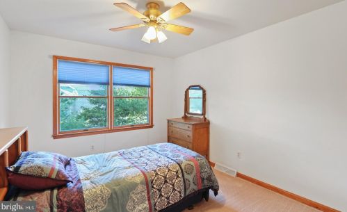 14 Huntington Cir, Dover DE  19904-9611 exterior