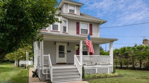 122 New Market Rd, Green Brook, NJ 08812-1414
