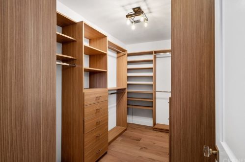 4070 Bakman Ave, North Hollywood CA  91602-3302 exterior