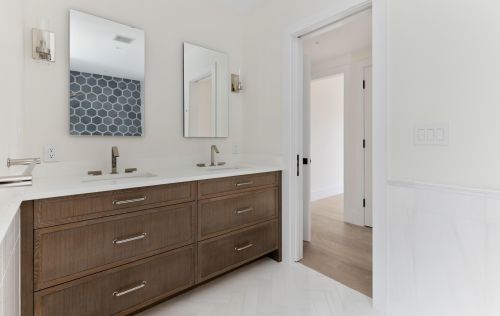 34 Holway St, Chatham MA  02633-2415 exterior