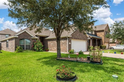 4718 Meadow Dr, Deer Park, TX 77536-3789
