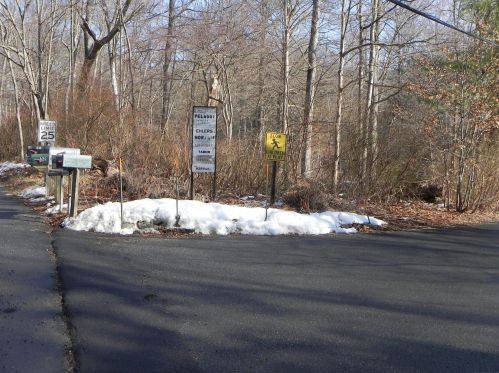 28 Great Quarter Rd, Sandy Hook, CT 06482-1541