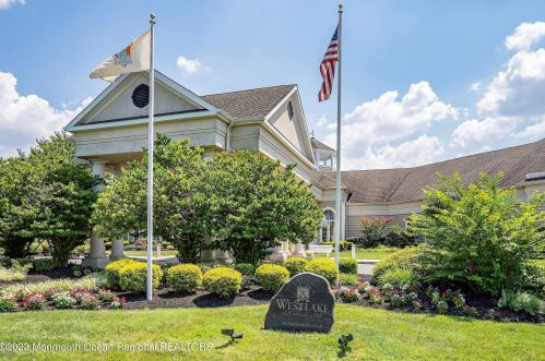 58 Baltusrol Dr, Jackson Twp NJ  08527-4012 exterior