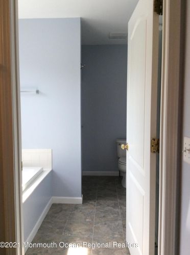 165 Huntley Ave, Berkeley Township NJ  08721-1351 exterior