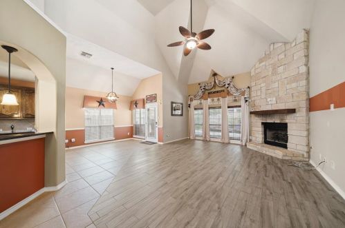 25619 Canyon Crossing Dr, Richmond TX  77406-5289 exterior