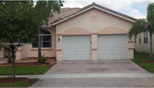 2368 126th Ave, Hollywood, FL 33027-2640