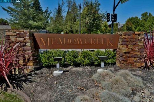 385 Bridgeside Cir, Danville, CA 94506-4456