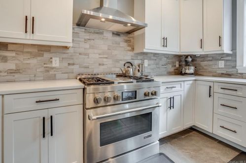 323 Honness Rd, Fishkill NY  12524-2983 exterior