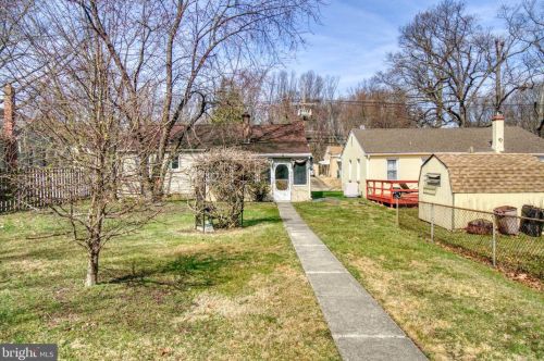 366 Clements Bridge Rd, Runnemede NJ  08078-1919 exterior