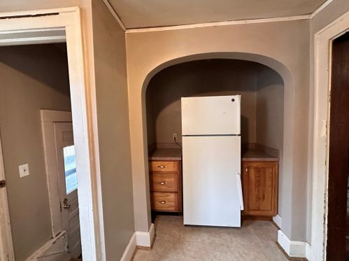 110 Garfield Ave, New Castle, PA 16105-2544