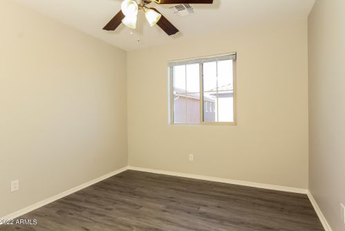 2822 73rd Dr, Phoenix AZ  85035-3256 exterior