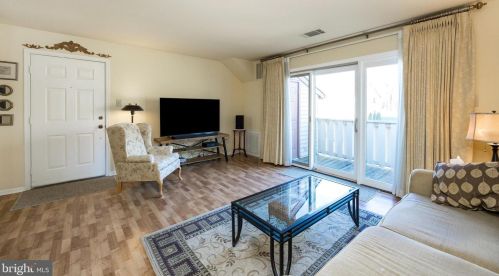 906 Dogwood Ct, Lansdale PA  19446-4978 exterior