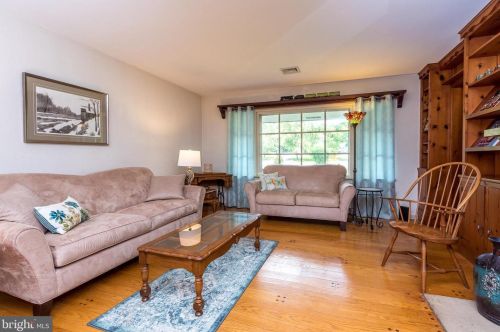 1106 Vilsmeier Rd, Lansdale PA  19446-1711 exterior