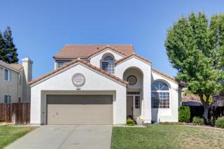 806 Tipperary Dr, Vacaville, CA 95688-8500