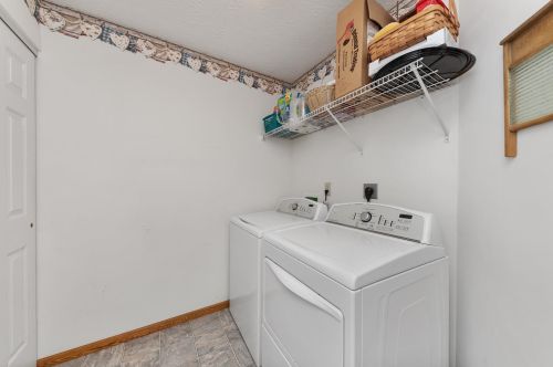 162 Black Hawk Dr, Sardinia OH  45171-9665 exterior