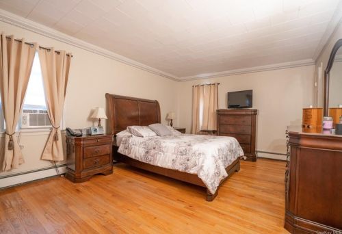 329 Cordial Rd, Yorktown Hgts NY  10598-2642 exterior