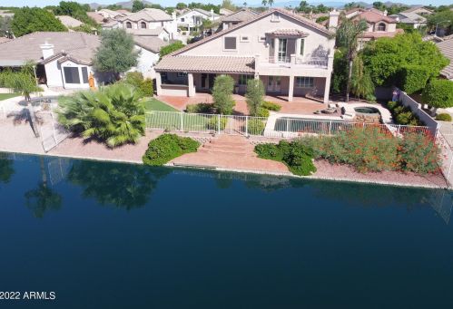 6979 Firebird Dr, Glendale, AZ 85308-9436