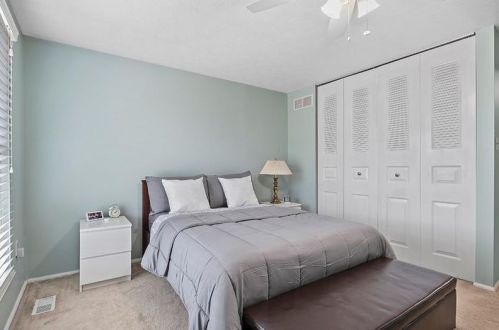 502 Bayberry Ln, Imperial PA  15126-9661 exterior