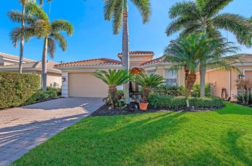 5616 Lago Villaggio Way, Naples, FL 34104-5739