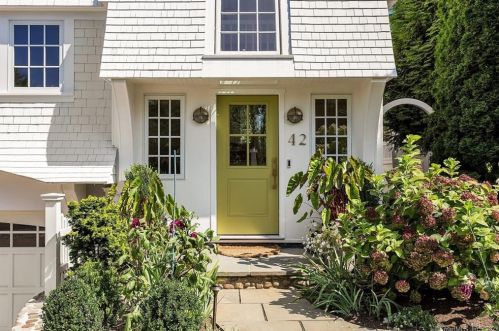 42 Yarmouth Rd, Norwalk CT  06853-1849 exterior