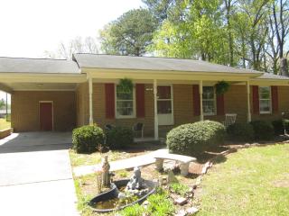 114 Cedar Ln, Washington, NC 27889-9622