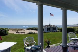 11 Middle Beach Rd, Madison CT  06443-3009 exterior