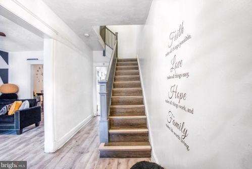 810 Marietta Pl, Washington, DC 20011-8219