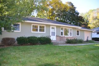 6805 Hubbard Ave, Madison WI  53562-3225 exterior