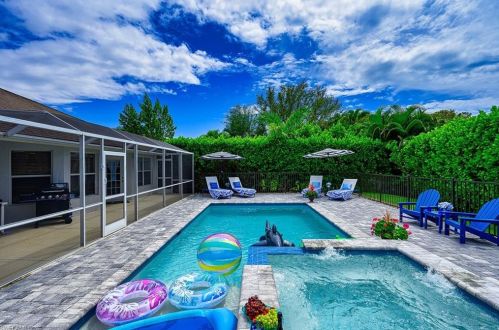 793 Teton Ct, Naples, FL 34104-4798